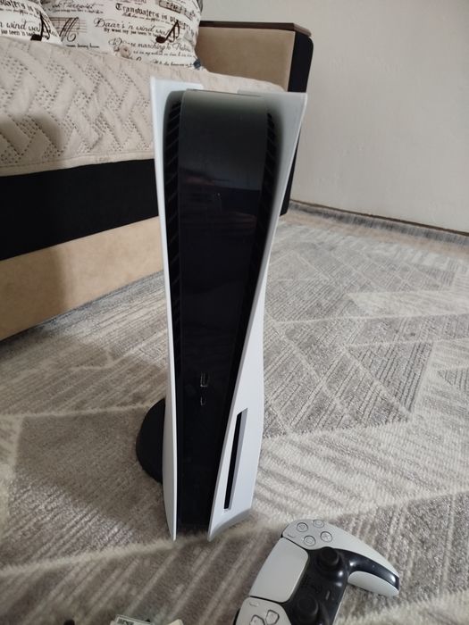 Продам SONY PlayStation 5.
