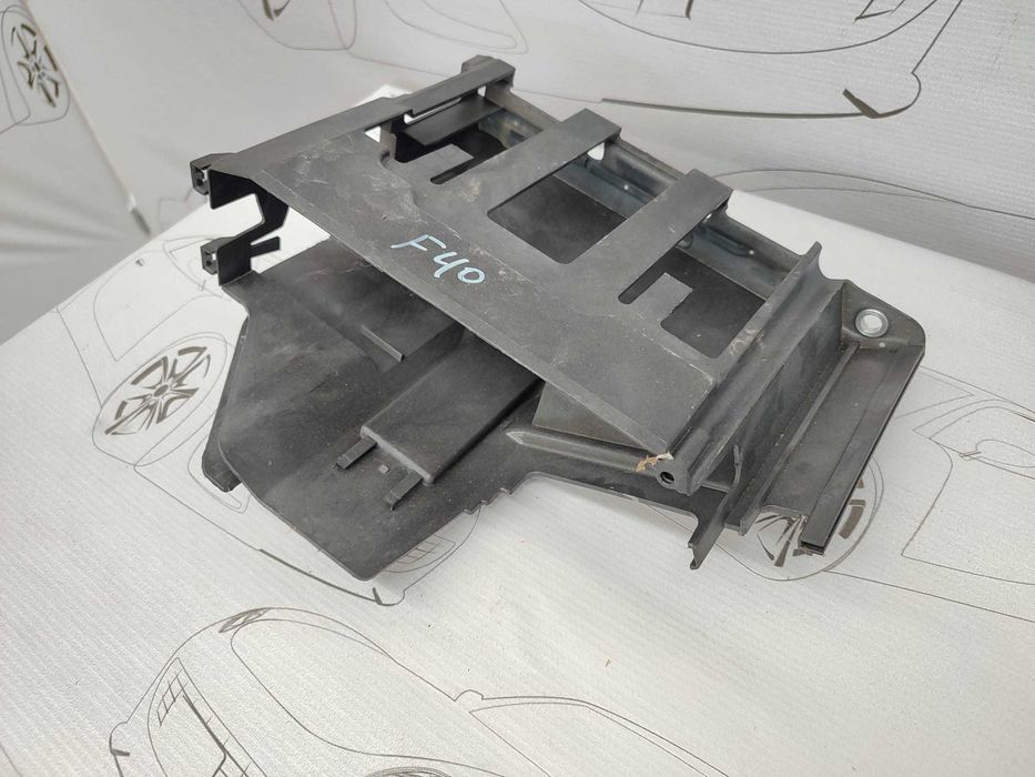 Carcasa Calculator Motor / Suport ECU BMW Seria 1 (F40) Hatchback 2019–2024 / Cod OEM 1290 8581370 (5D2)