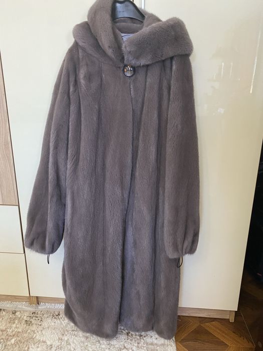 Продам норковую шубу