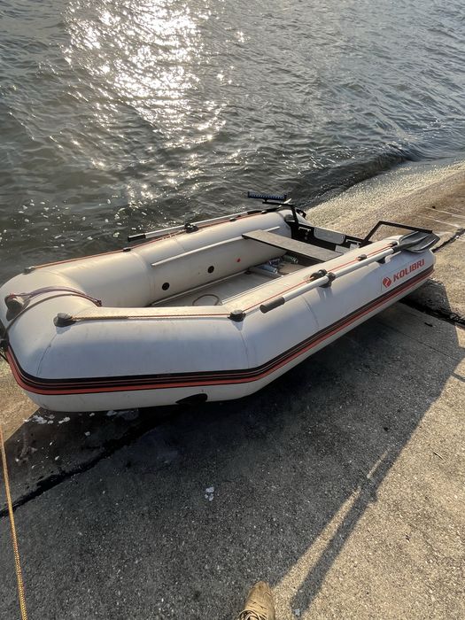 Vand barca kolibri KM300d podina din aluminiu cu chila motro mercury sonar lowrence