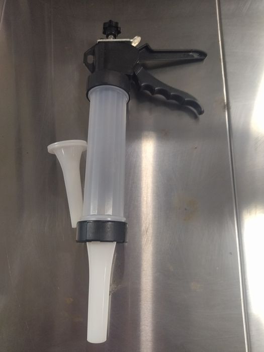 Шпиц пистолет ручной для колбас.