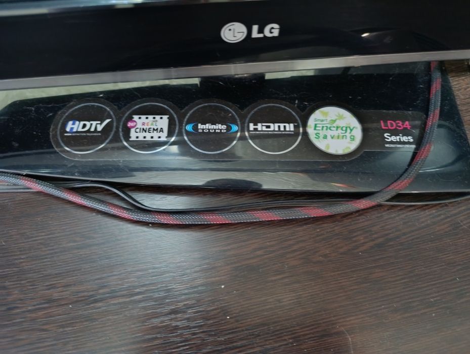 Телевизор LG в отличном состоянии