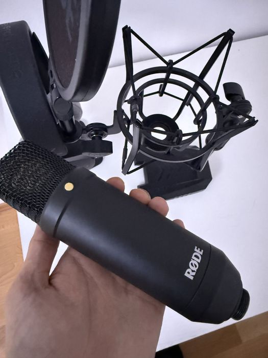 Rode NT1 KIT, Beyerdynamic 700 Pro X