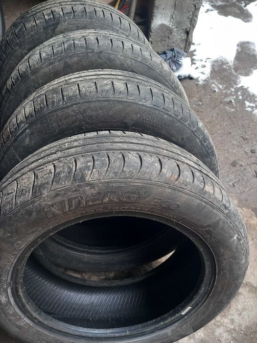 Продавам гуми за кола