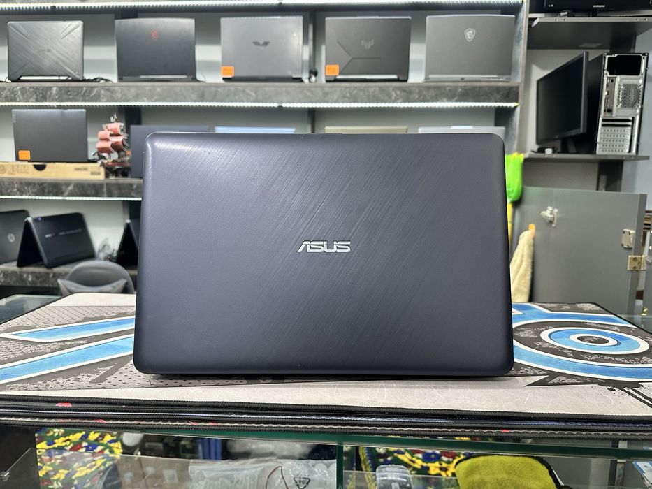 Арзон нархда офисный ноутбук Asus Vivobook