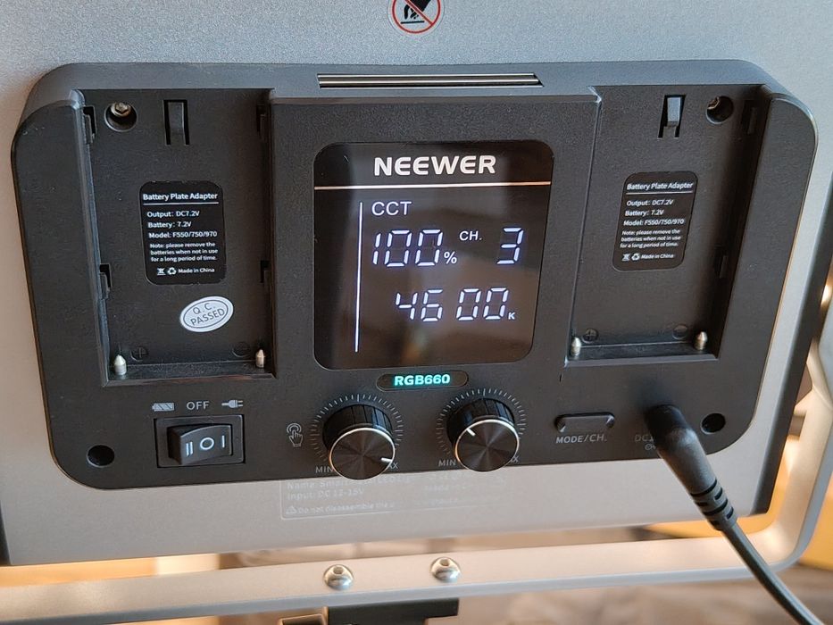 Професионално LED RGB осветление neewer 660