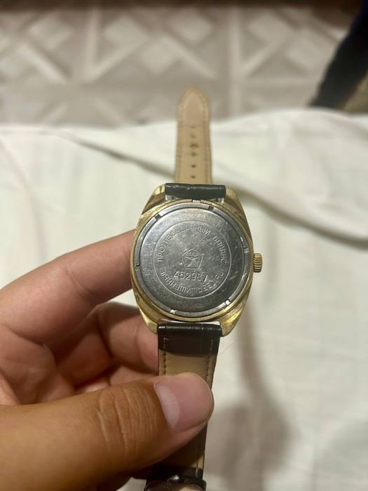 Наручные часы Слава позолоченые Au5