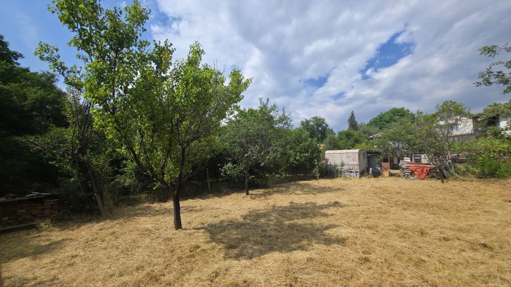 Продава се къща в село Вискяр, община Перник