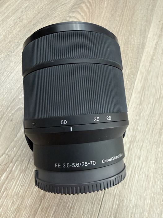 Obiectiv Sony 28-70