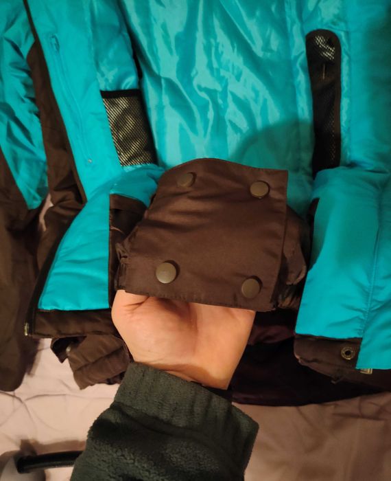 Зимен ватиран дамски комплект – яке с качулка и панталон!