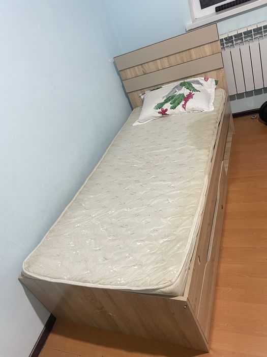 Шкафы и мебели продаю
