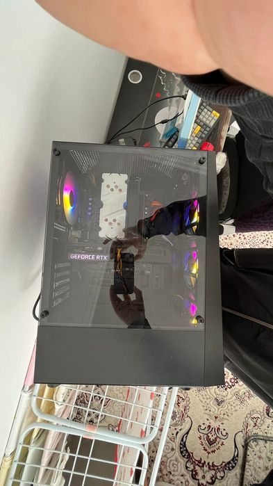 Компьютерных профессор