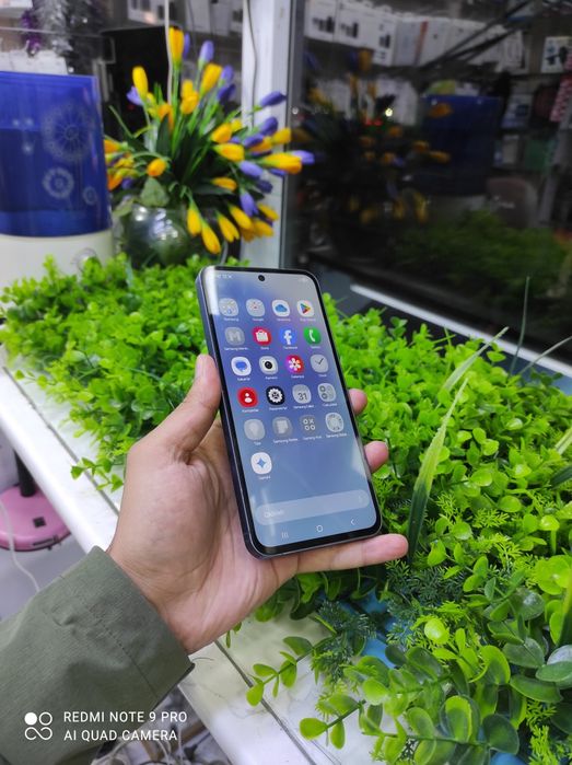 Samsung A55 8/128gb holati alo