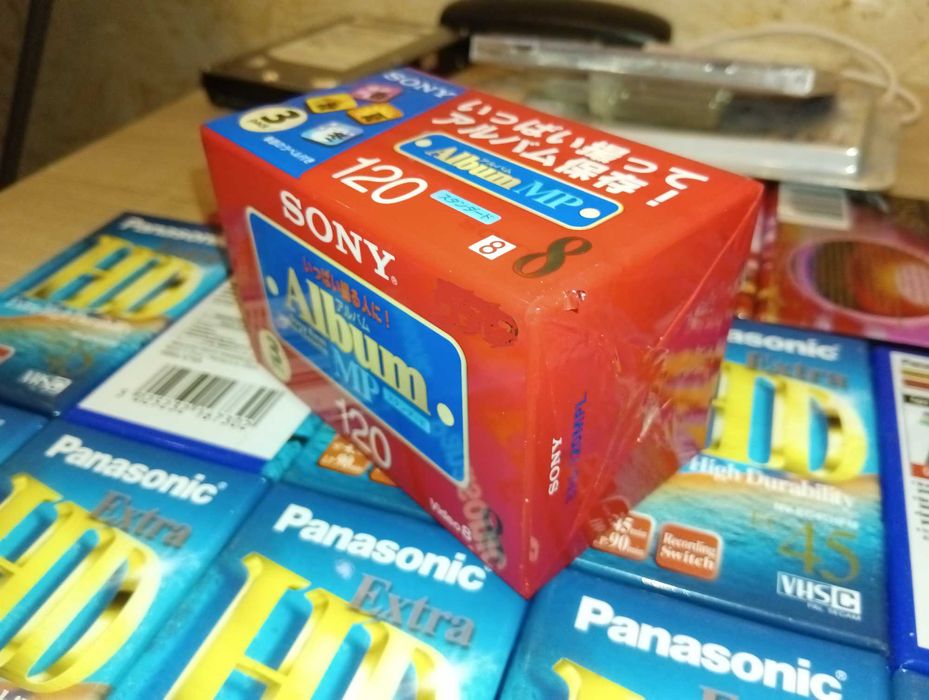 видеокассеты VHS-C SONY в паке 3 штуки.