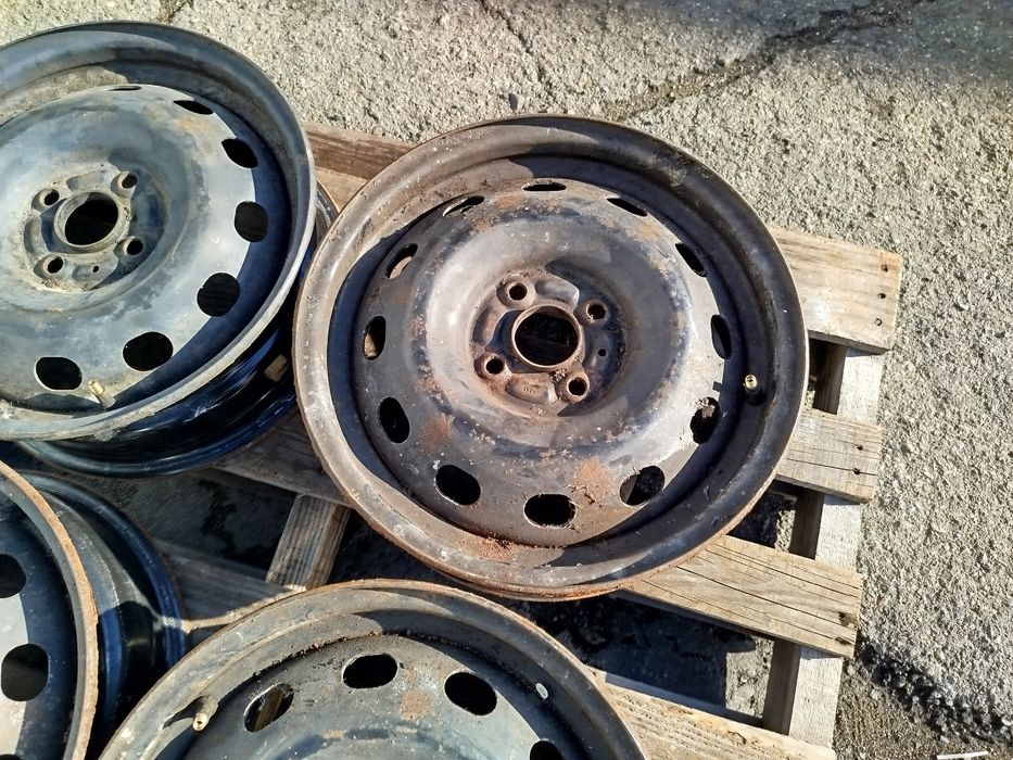 15 цола 4 х 100 мм Опел Агила/ Сузуки Сплаш - 5,5 инча / ЕТ 50