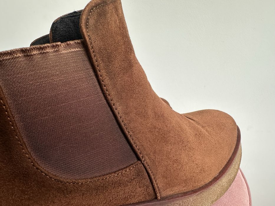 Ghete din piele întoarsă maro