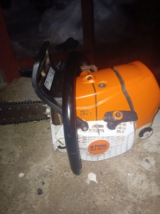 Vând drujba stihl 661C