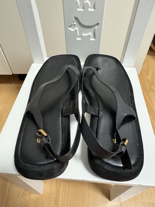 Нови самдали Zara размер 39 Цена 15 €