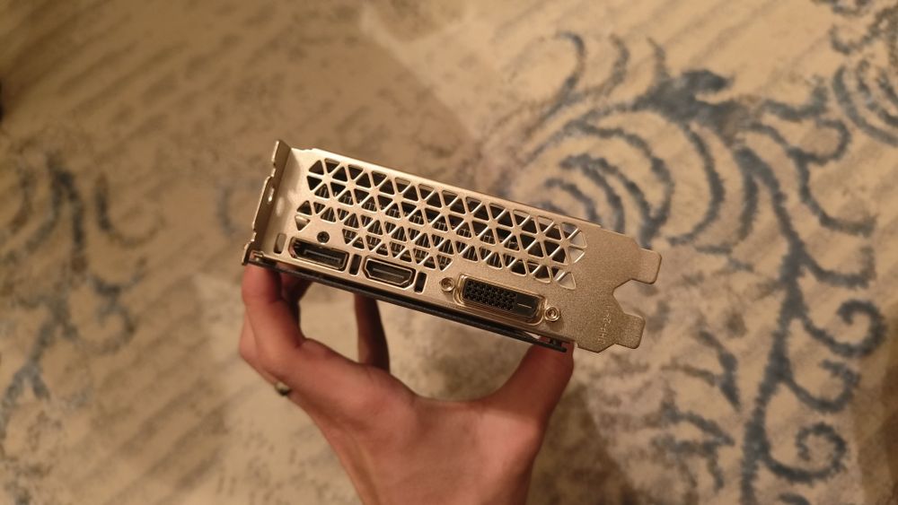 Видеокарта 1660 super