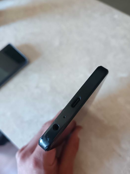 Смартфон Виваком 5G 256 GB