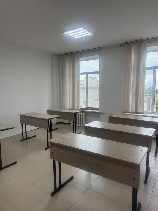 Парты школьные почти новые