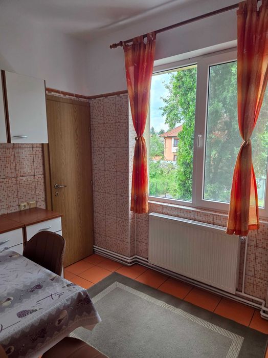 Inchiriere apt 2 camere