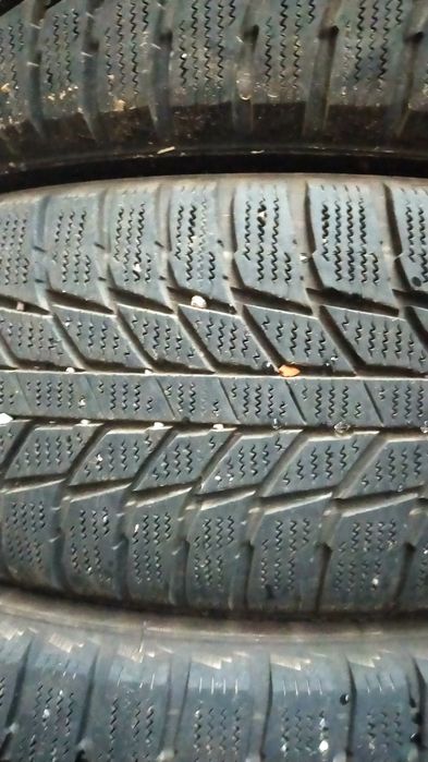 Шины зимние 205/65/15