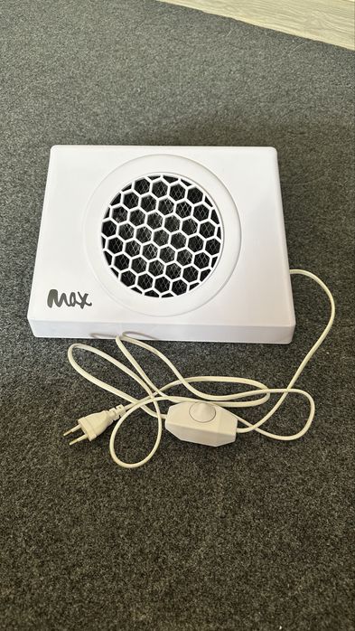 Вытяжка-пылесос для маникюра