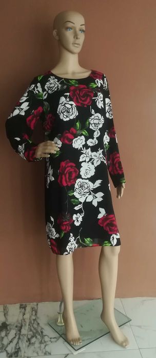 Rochii noi Gina Bacconi