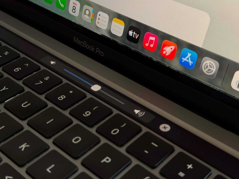 Бартер! Kaто НОВ! Apple Macbook Pro M1 13" ( 2020 )