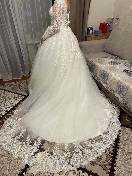 Свадебное платье