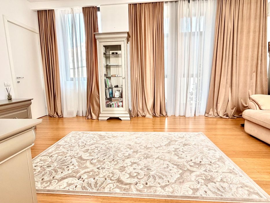Proprietar, vand apartament de 2 camere vis-a-vis de Casa Poporului, in bloc nou tip boutique , cu SU 65 mp si 40 mp curte comuna