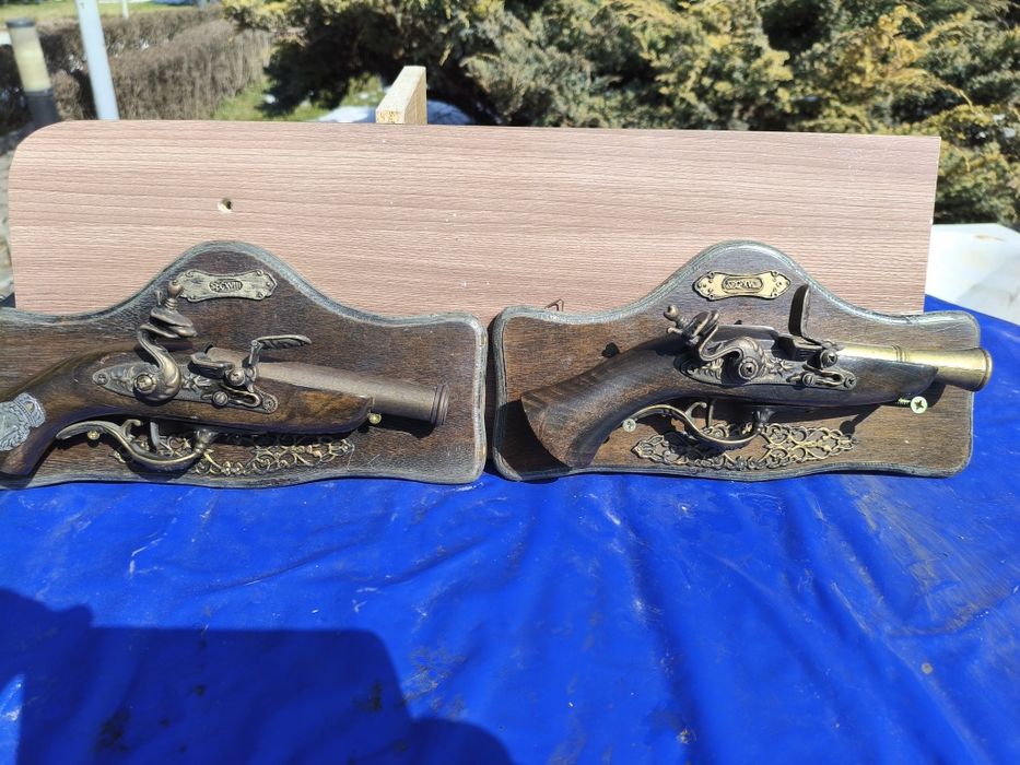 Сувенирный пистоль 18 века.