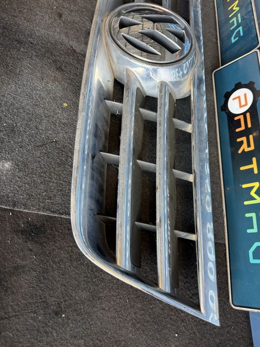 Предна решетка за VW TOUAREG 3.0 Tdi