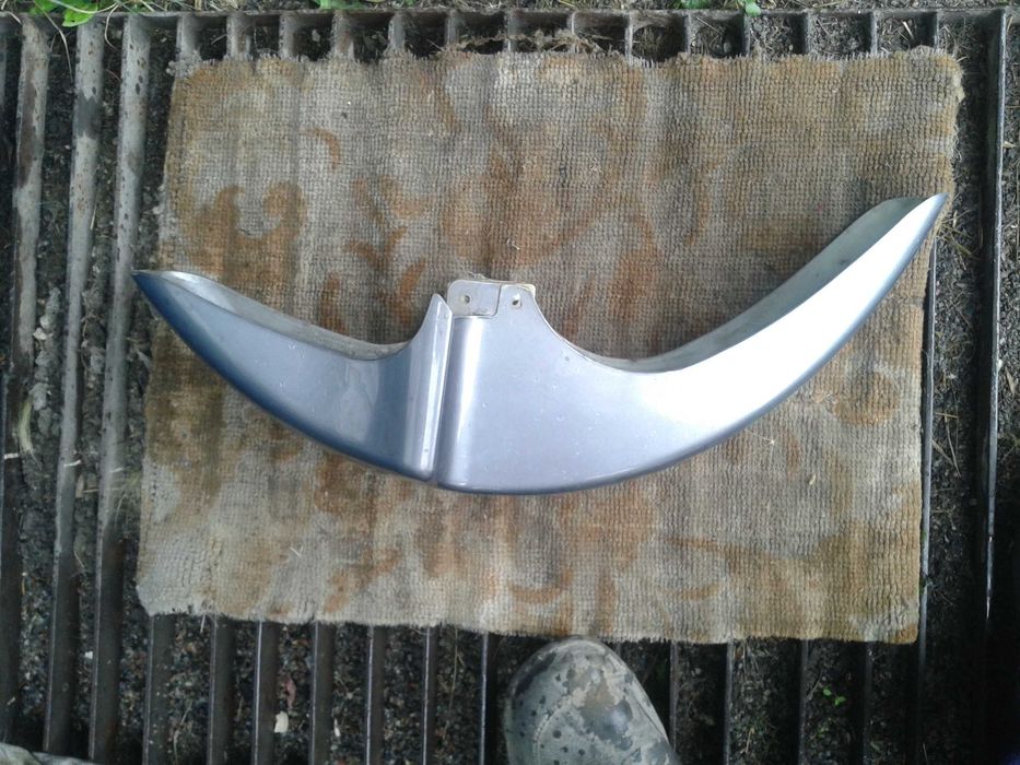 продам крыло переднее на альфу