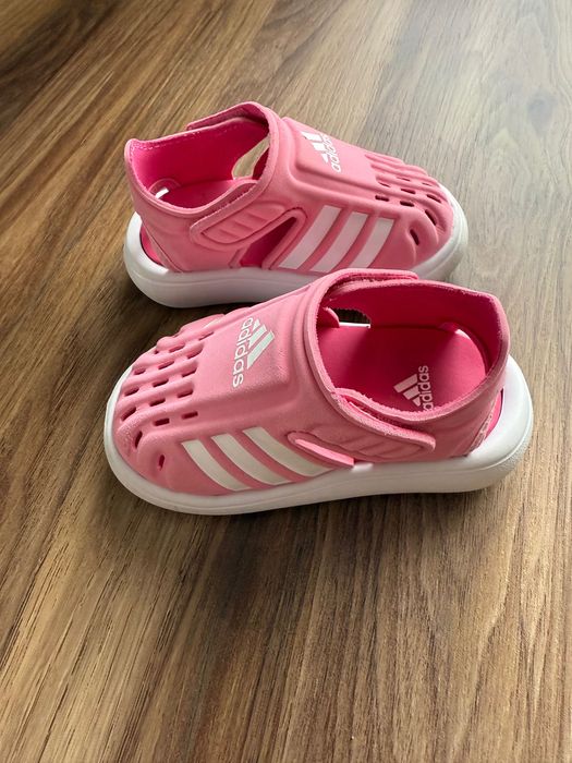 Детски сандали адидас за момиче