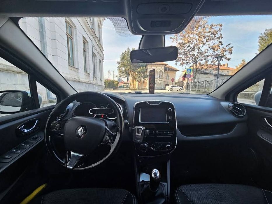Vând Renault clio IV 2014 

Clio 4 / Motor 1.5 dCI / 90 CP

/ Fără AdBlue