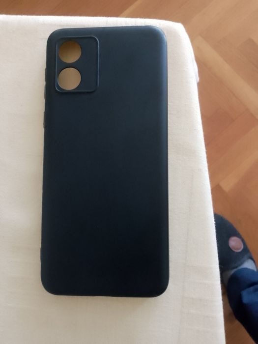 Телефон Моторола е13