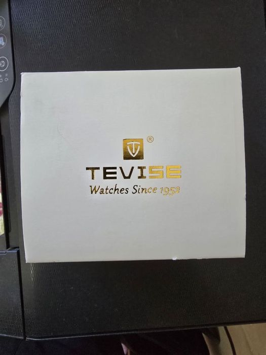 Часы TEVISE (новые)