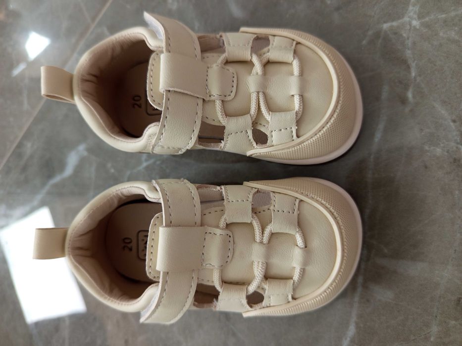 Бебешки сандали Колев и Колев