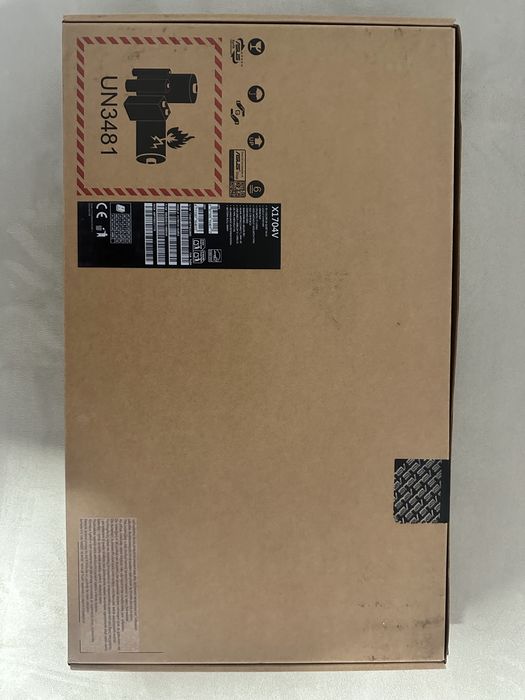 Laptop Asus Vivobook 17 I7 1T SSD Nou