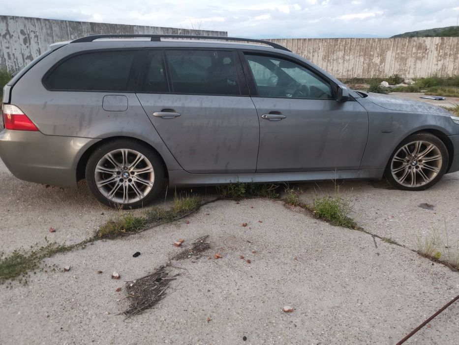 Бмв е61 520д н47 177кс bmw e61 520d n47 177hp десен калник
