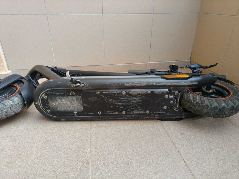 Електрическа тротинетка Navee N65