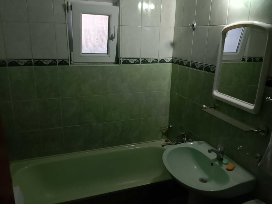 Închiriez Apartament 3 camere