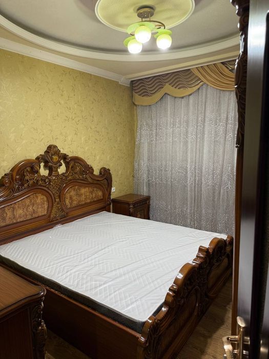 Продается Юнусабад-19 4х комнатная удвоенный зал