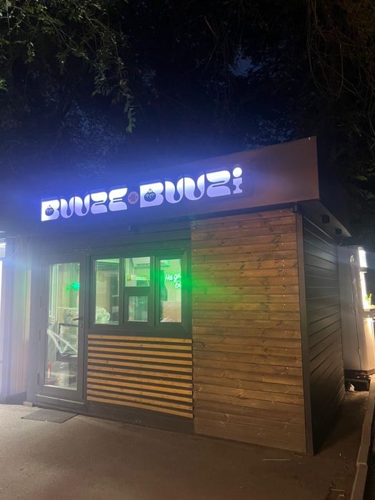 Сдам моноконструкцию в проходном месте — 10м²