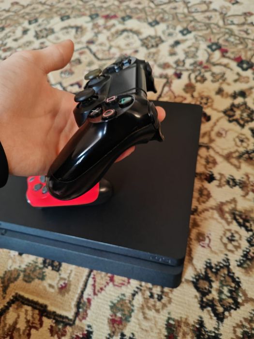 Playstation 4slim