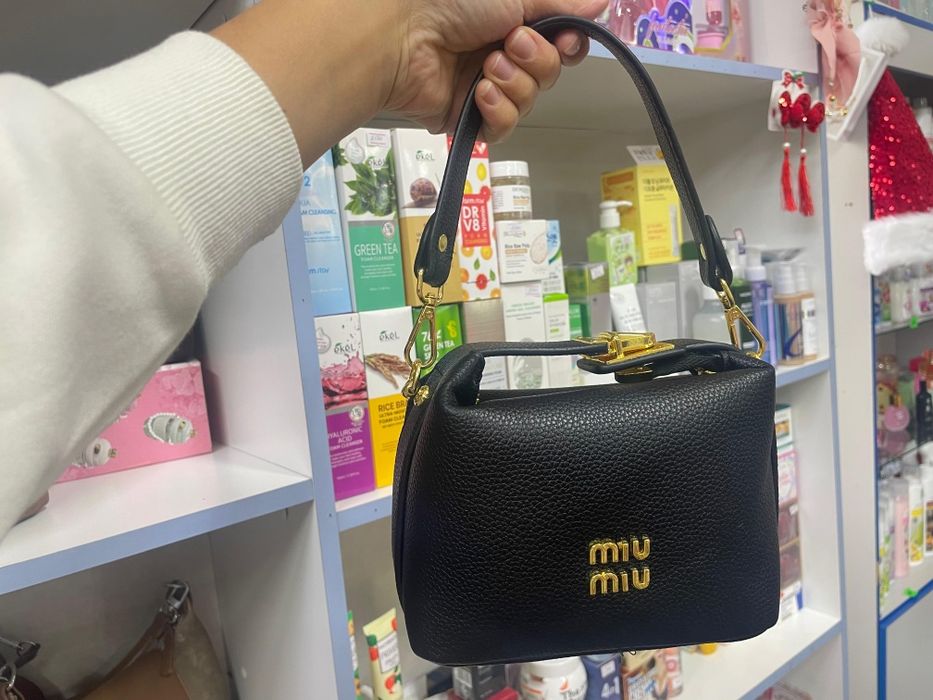 Миниатюрные сумочки MIU MIU