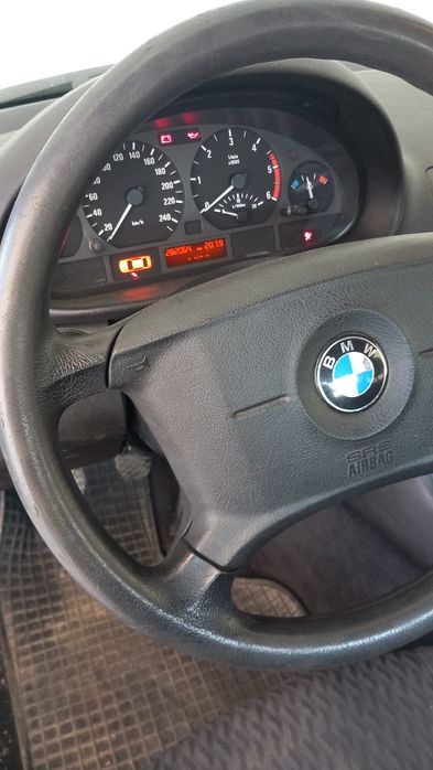 De vanzare BMW 320