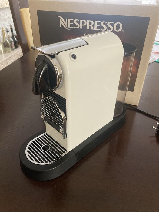 Aparat cafea capsule Nespresso citiz
